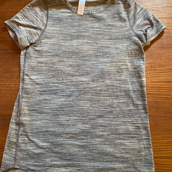 Ivivva Size 14 T-Shirt - Picture 2 of 3